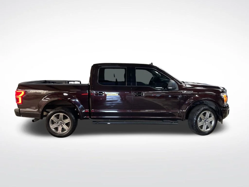 Used 2018 Red Ford XLT image 7