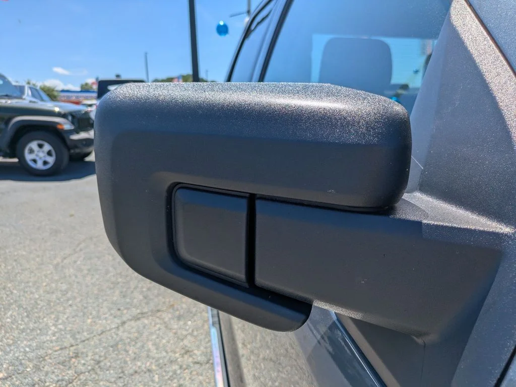 Used 2025 Carbonized Gray Metallic Ford XLT image 13