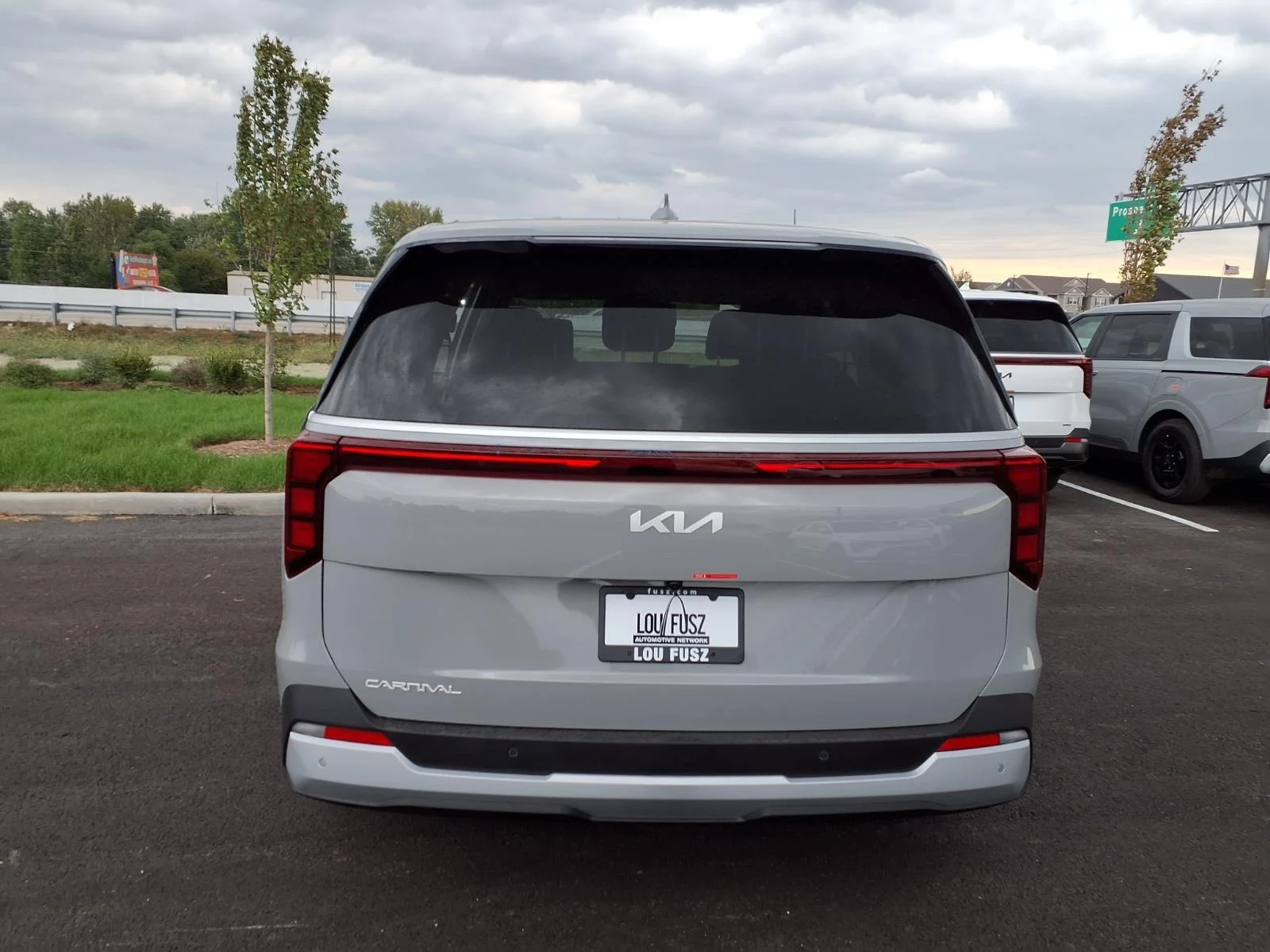 New 2027 Ceramic Silver Kia LXS image 15