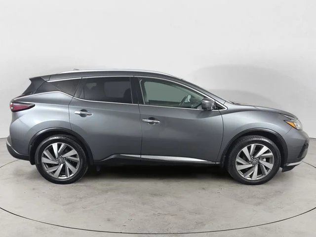 Used 2020 Gun Metallic Nissan SL image 6