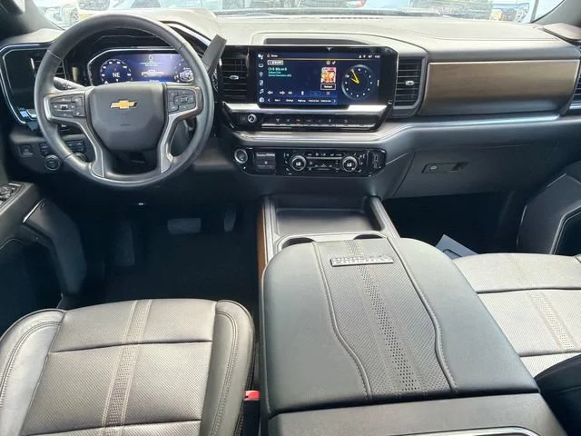 Used 2024 Black Chevrolet High Country image 22