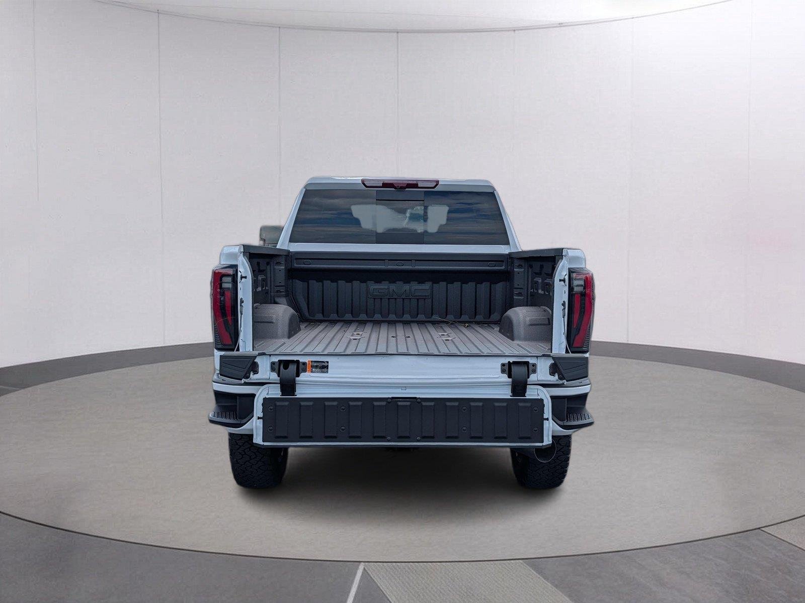 New 2026 Summit White GMC AT4 image 5