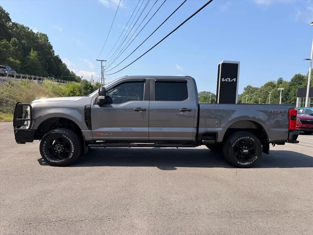 Used 2024 Gray Ford XL image 4