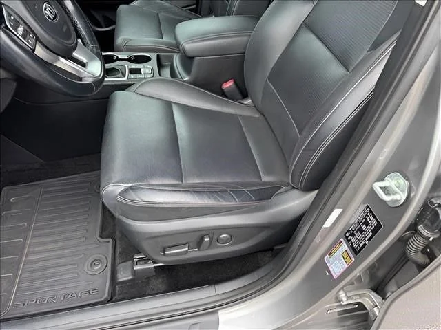 Used 2022 Gray Kia EX image 7