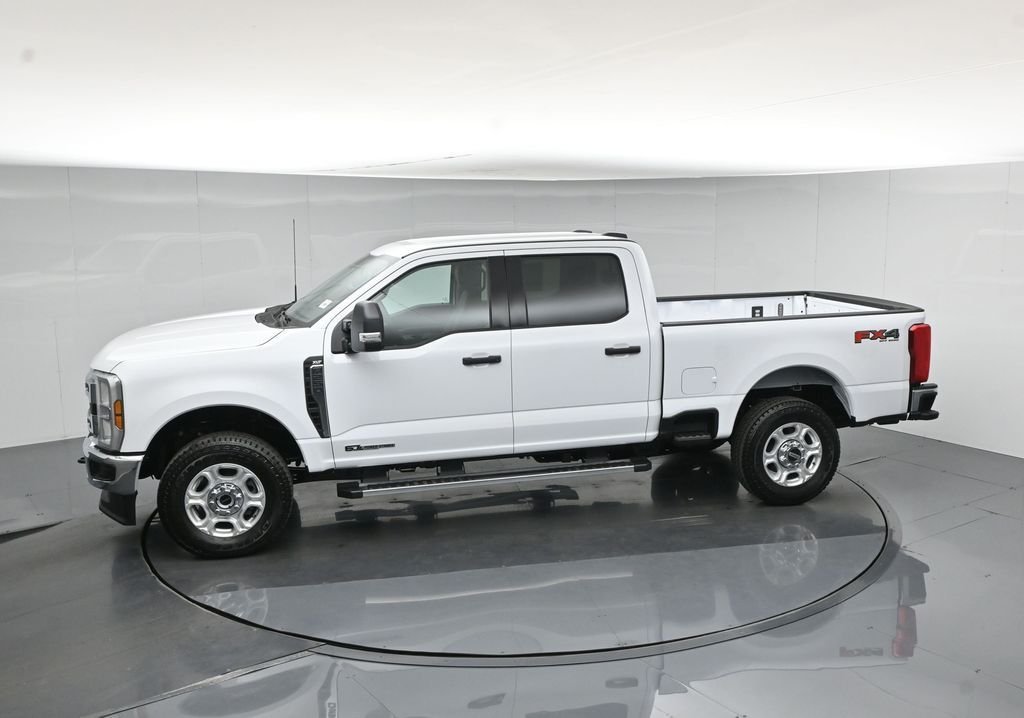 New 2026 Oxford White Ford XLT image 42