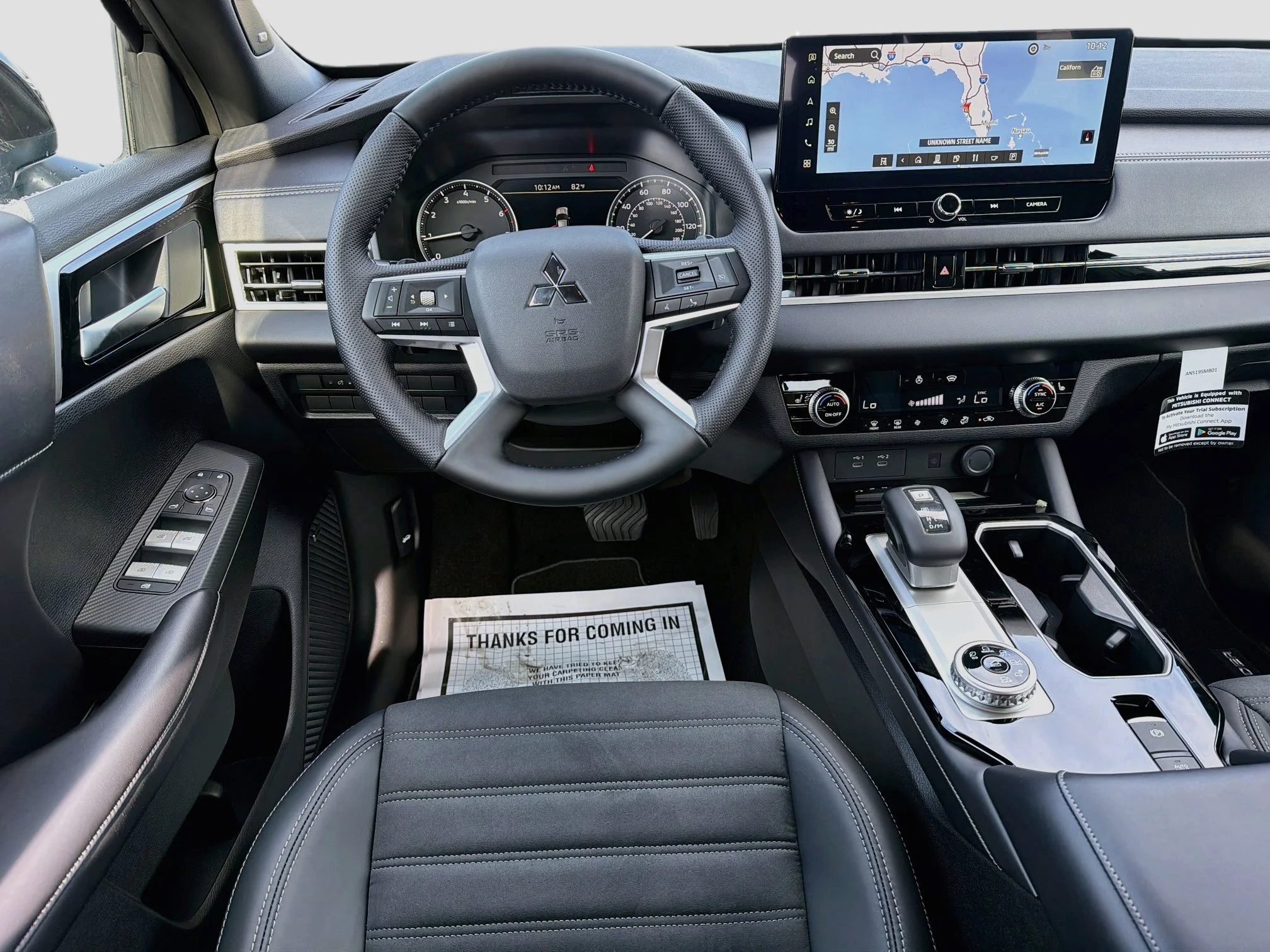New 2026 Graphite Gray Mitsubishi LE image 22