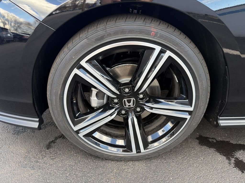 New 2026 Crystal Black Pearl Honda SE image 10