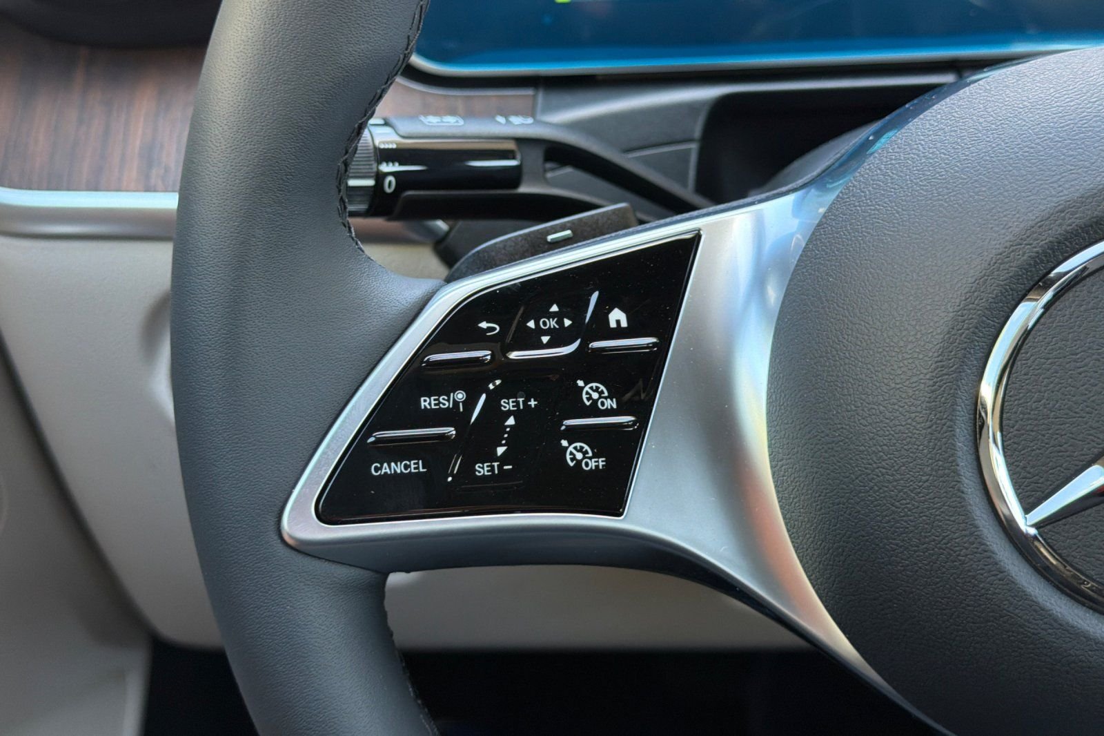 New 2026 Twilight Blue Metallic Mercedes-Benz C 300 image 27