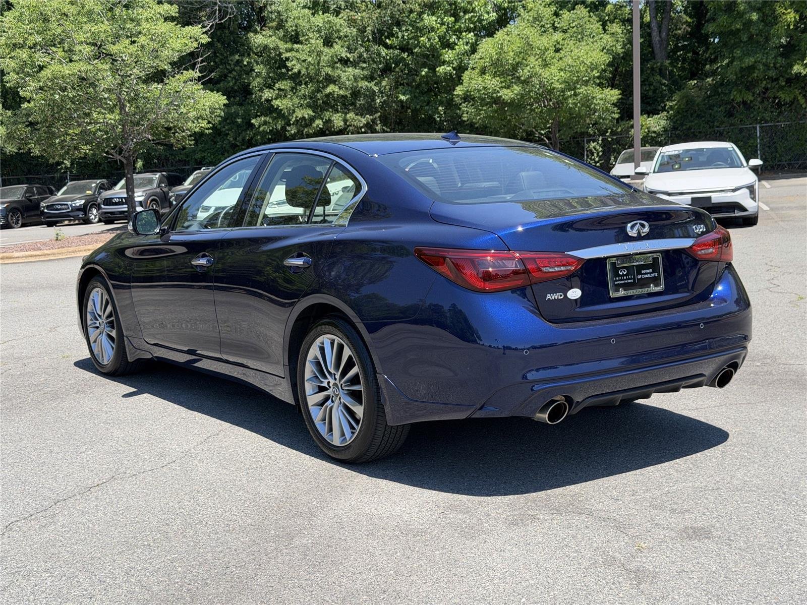 Used 2023 Grand Blue INFINITI LUXE image 28