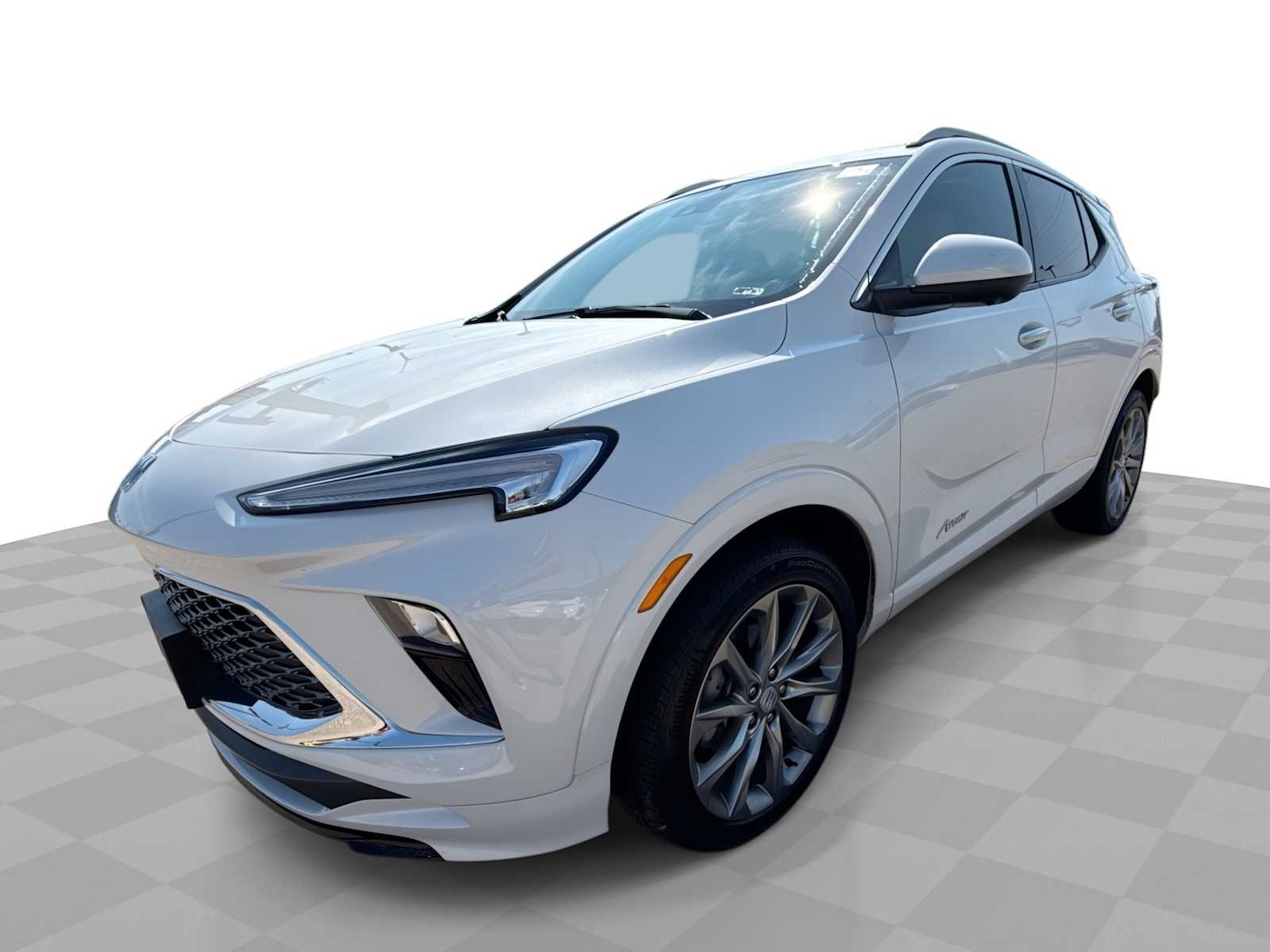 Certified Used 2025 White Frost Tricoat Buick Avenir image 1