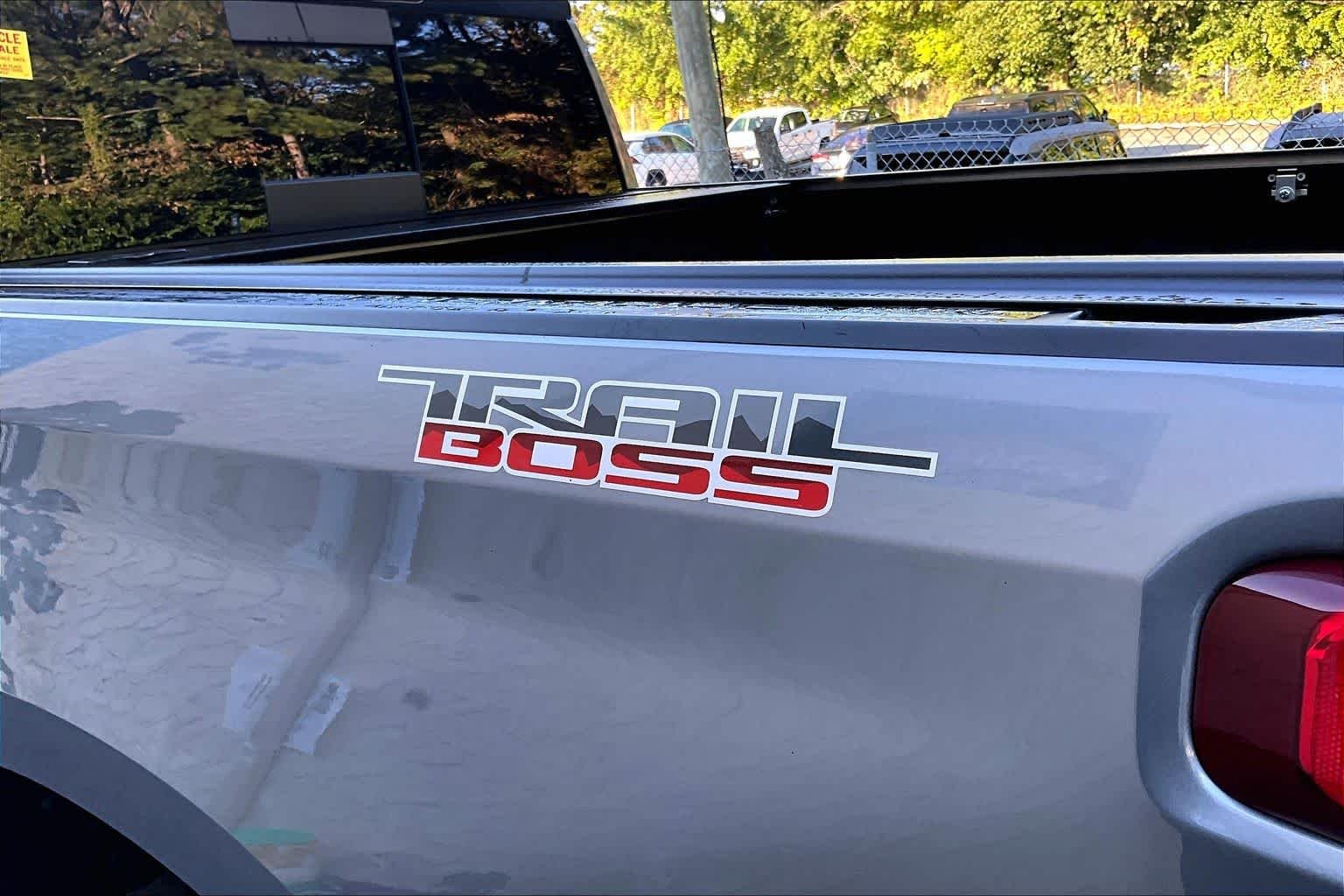 Used 2021 Satin Steel Metallic Chevrolet LT Trail Boss image 10