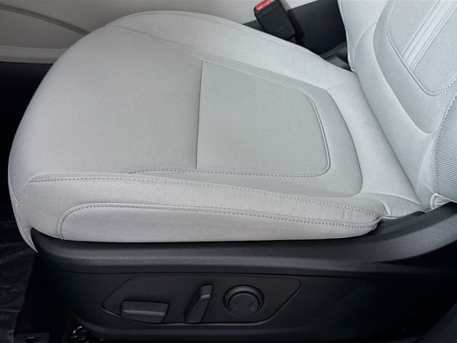 Certified Used 2026 Silver Hyundai SEL image 29
