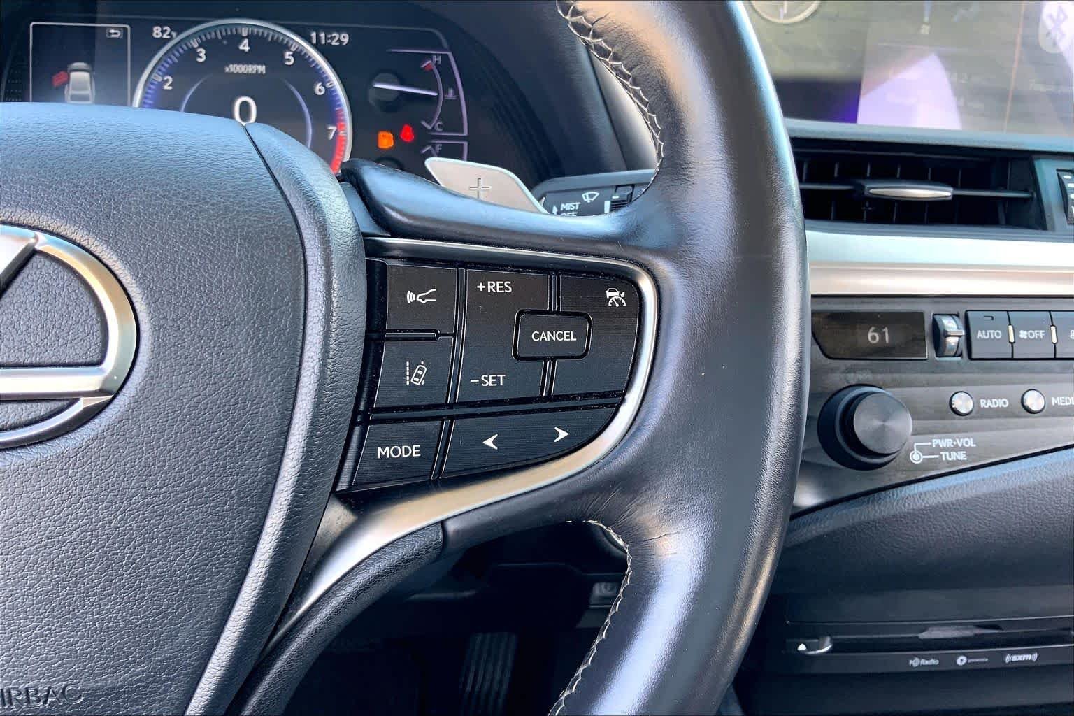 Used 2019 Eminent White Pearl Lexus  image 24