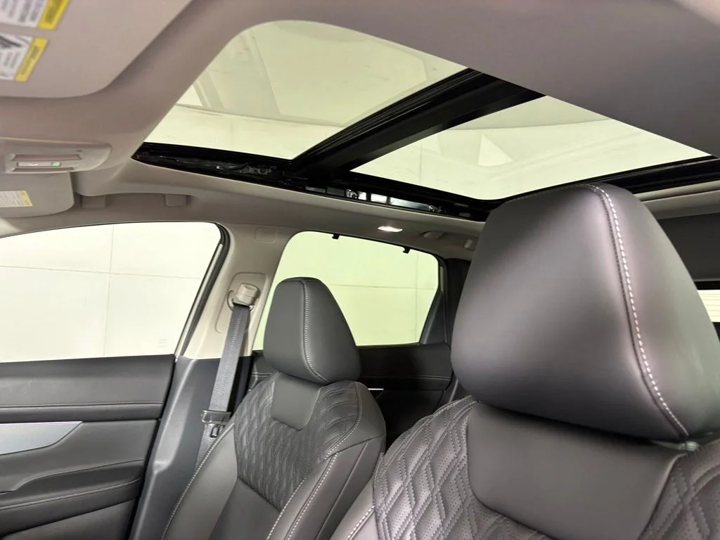 New 2026 Champagne Silver Metallic Nissan Platinum image 19