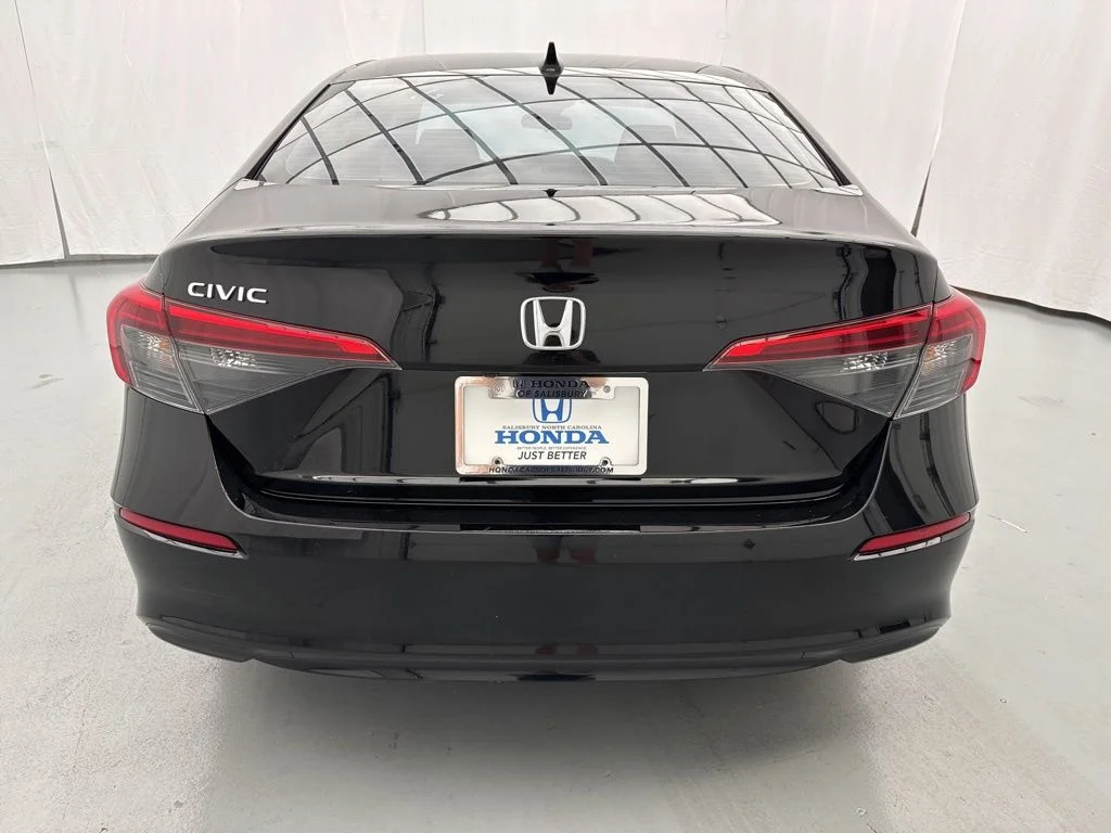 Used 2024  Honda EX image 7