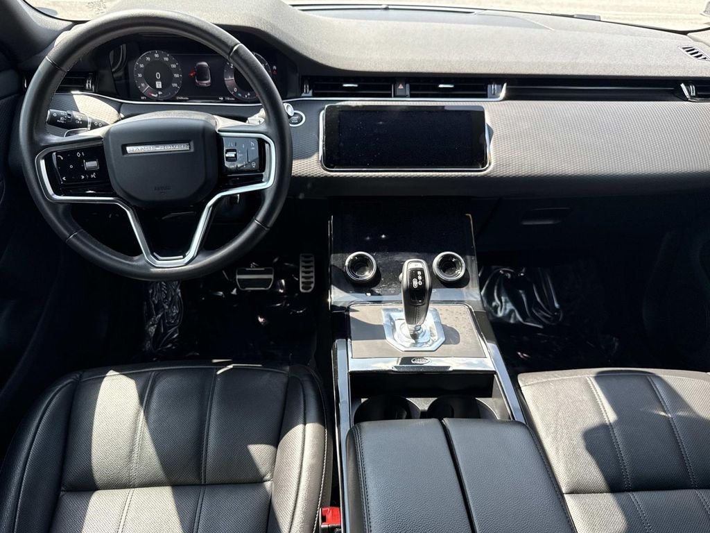 Used 2023 White Land Rover Dynamic image 2