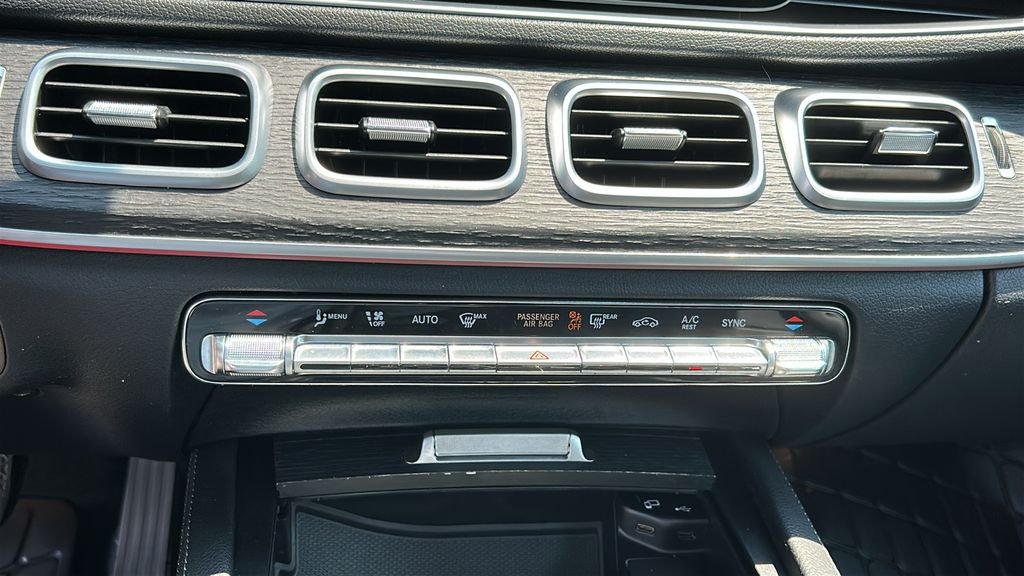 Used 2022 White Mercedes-Benz GLE 350 image 17