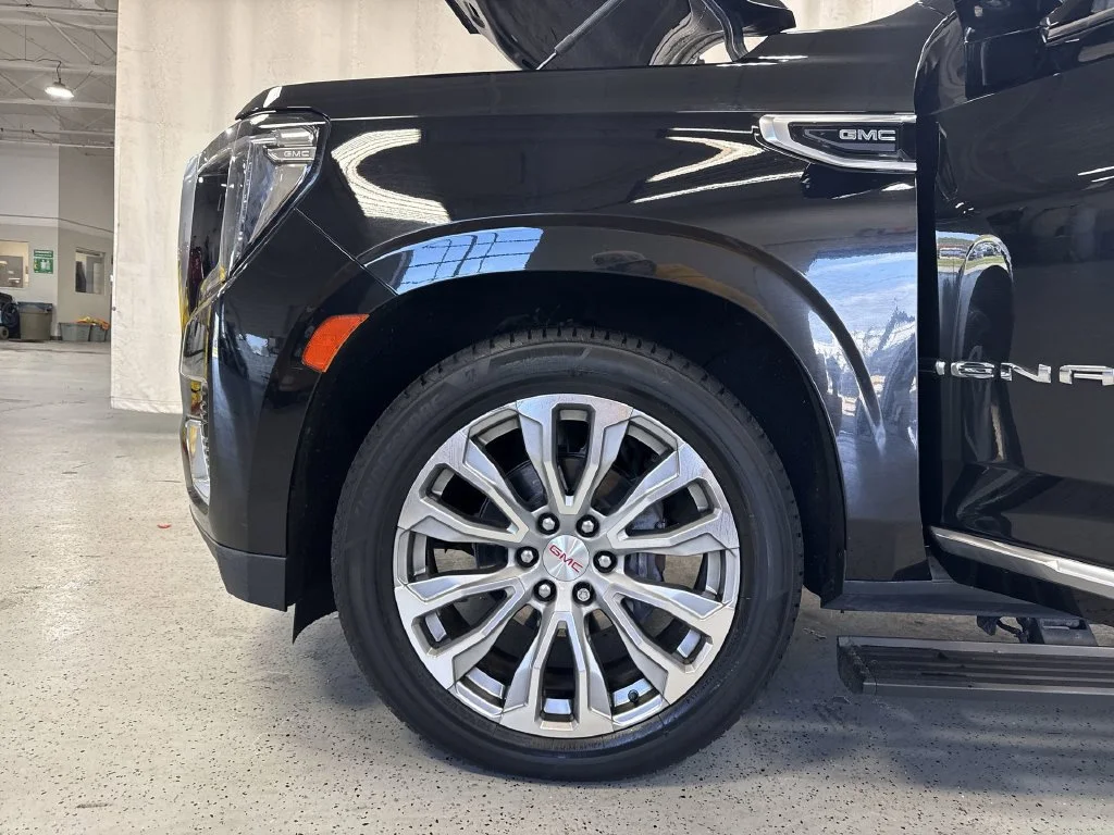 Certified Used 2022 ONYX BLACK GMC Denali image 41