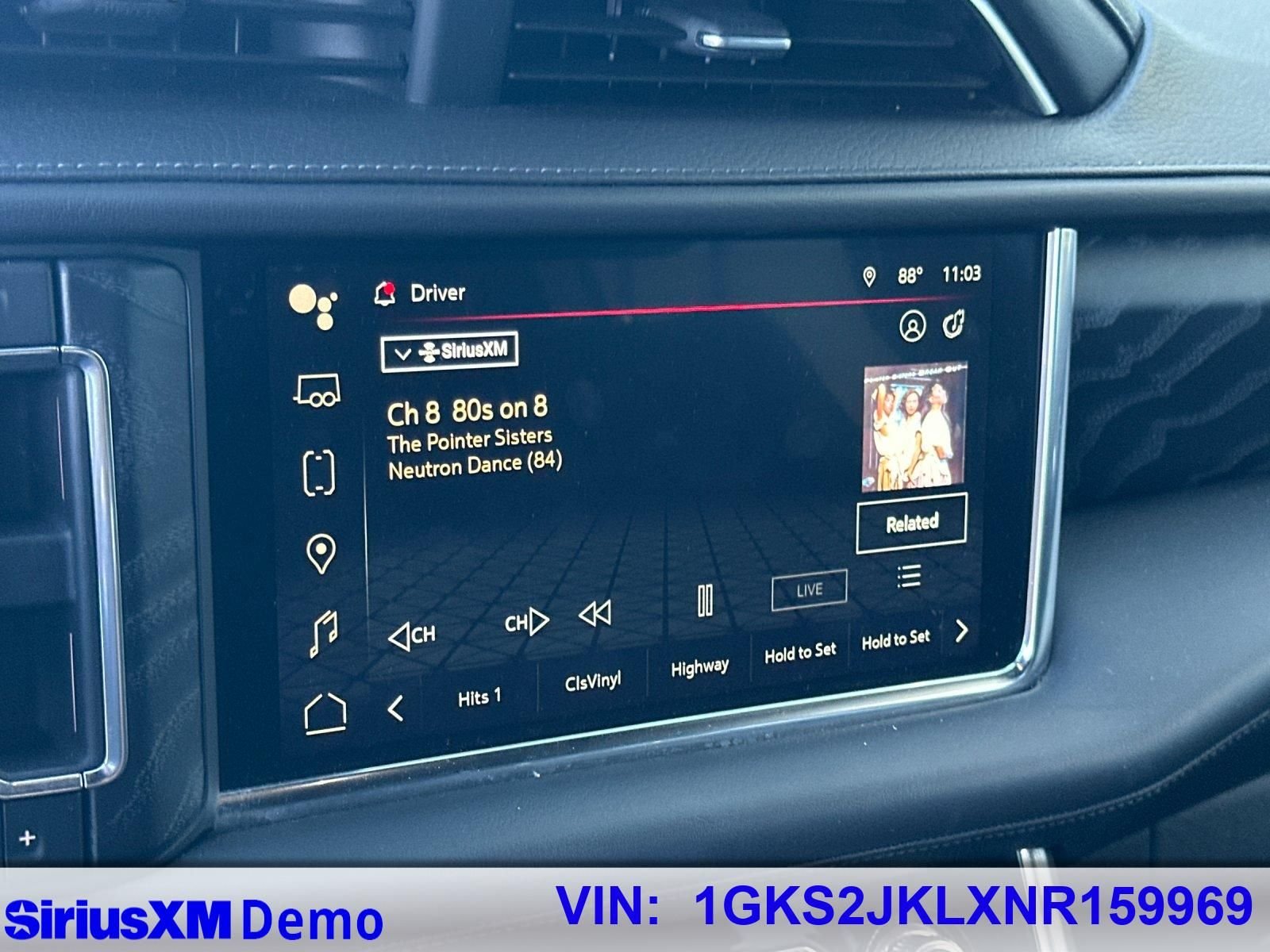 Used 2022 White Frost Tricoat GMC Denali image 26