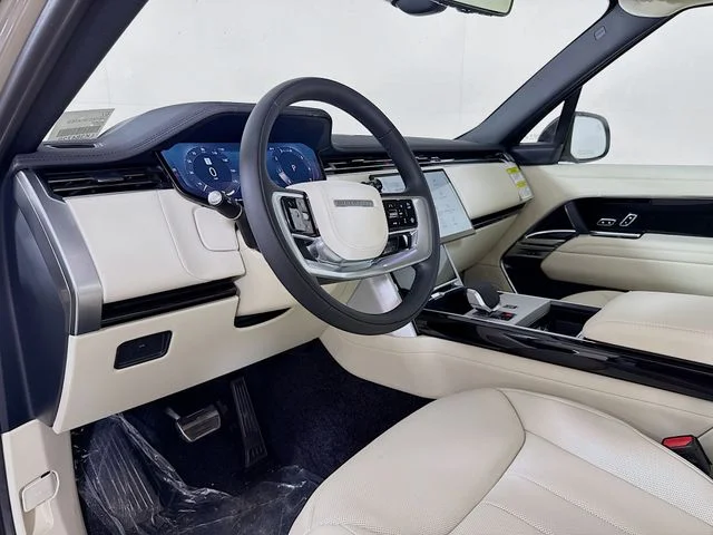 New 2026 Batumi Gold Premium Metallic Land Rover SE image 9
