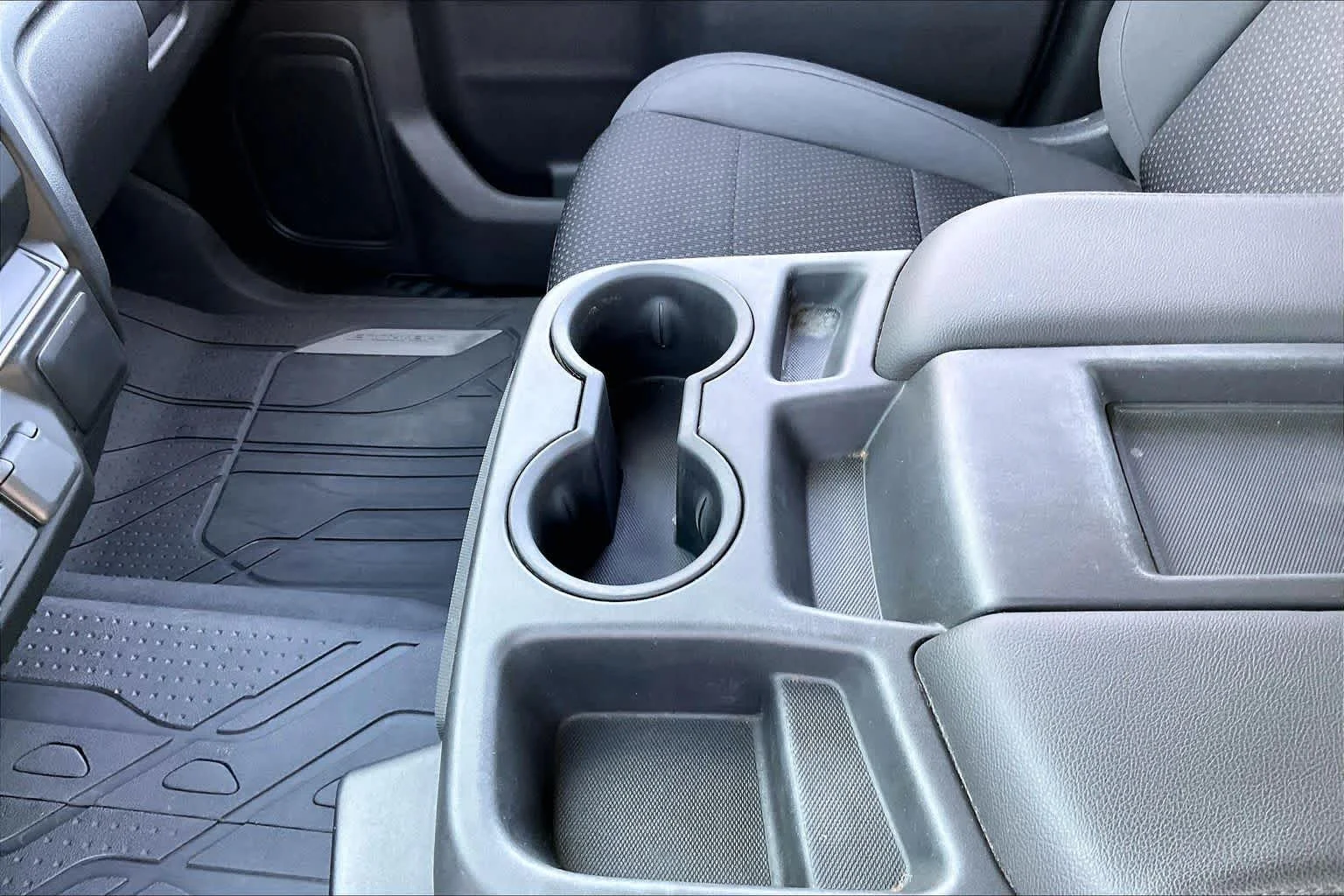 Used 2020 Shadow Gray Metallic Chevrolet Custom image 15