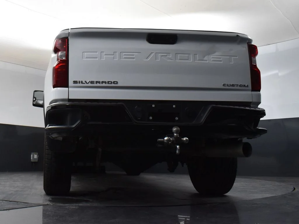 Used 2024 Summit White Chevrolet Custom image 32