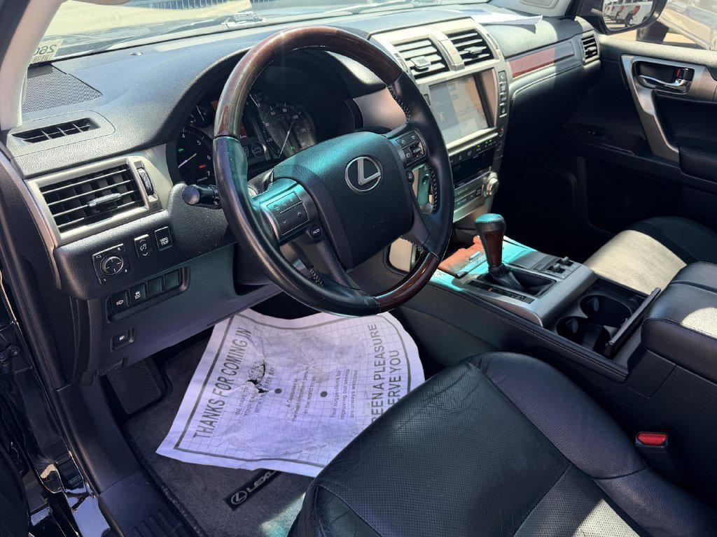 Used 2018 Onyx Black Lexus 460 image 24