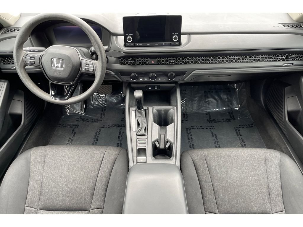 Certified Used 2024 Solar Silver Metallic Honda LX image 15