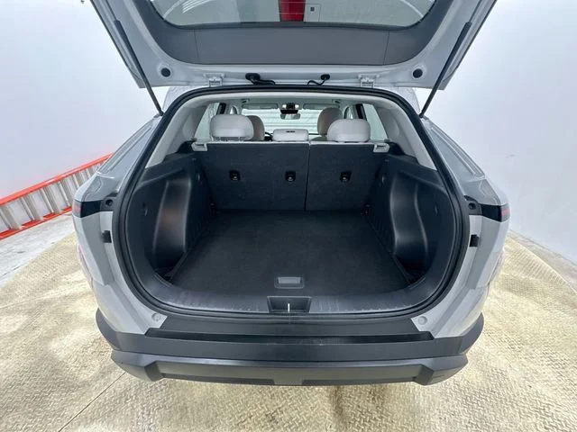 Used 2025 Gray Hyundai SEL image 20