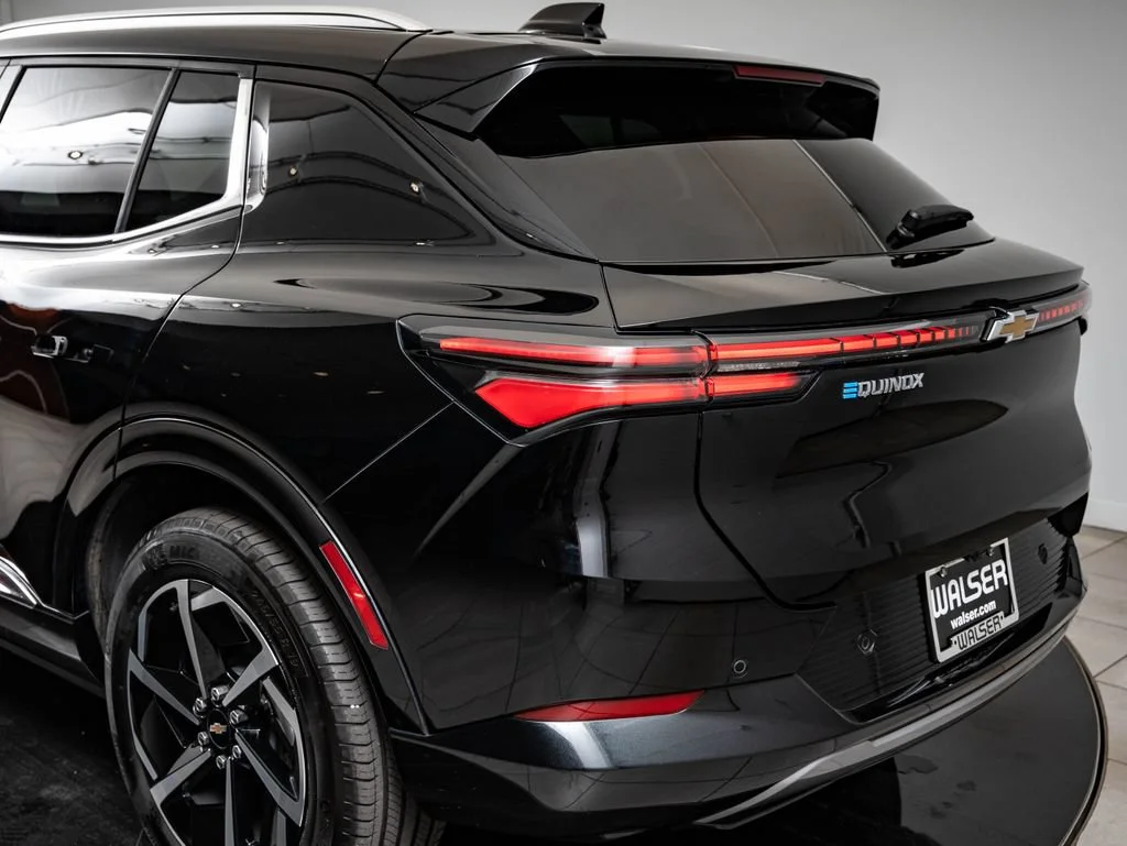 Used 2025 Black Chevrolet LT image 19