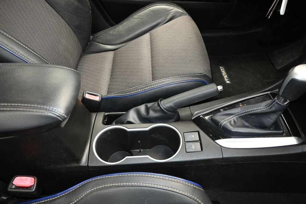 Used 2018 Blue Toyota SE image 28