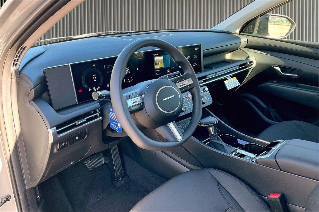 New 2026 Shimmering Silver Hyundai SE image 7