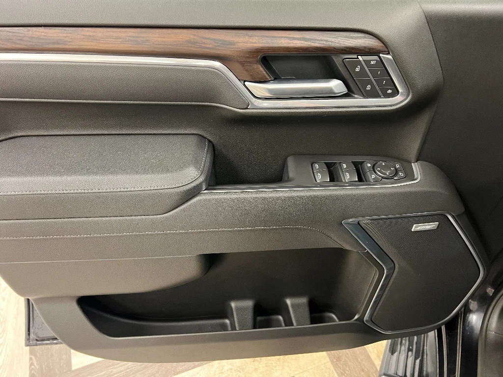 2026 GMC Sierra 1500 SLT - Photo 7