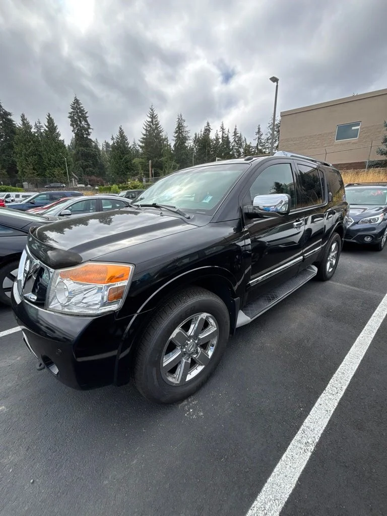 Used 2013 Black Nissan SV image 2
