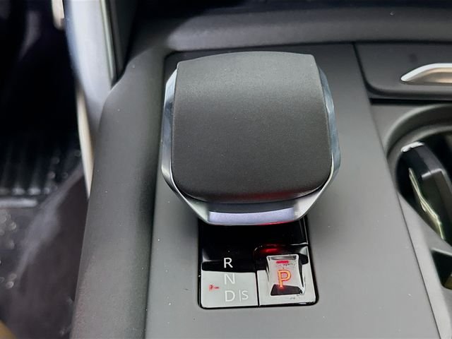 New 2026 Lantau Bronze Land Rover Dynamic SE image 19