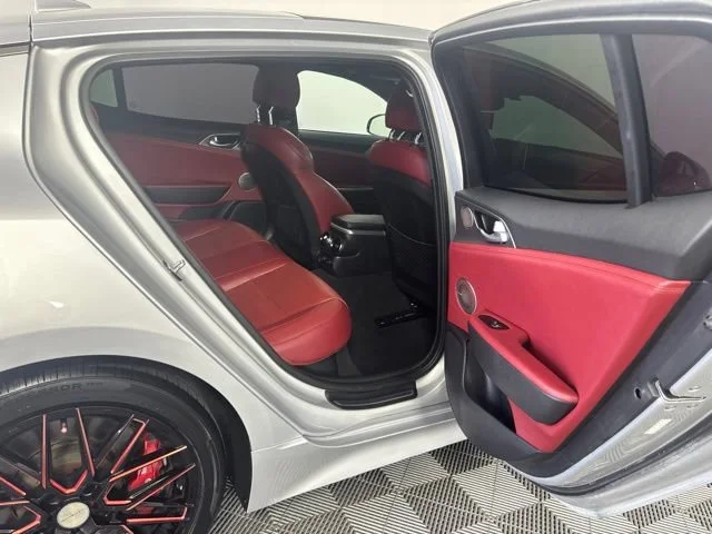 Used 2018 Silver Kia GT1 image 26