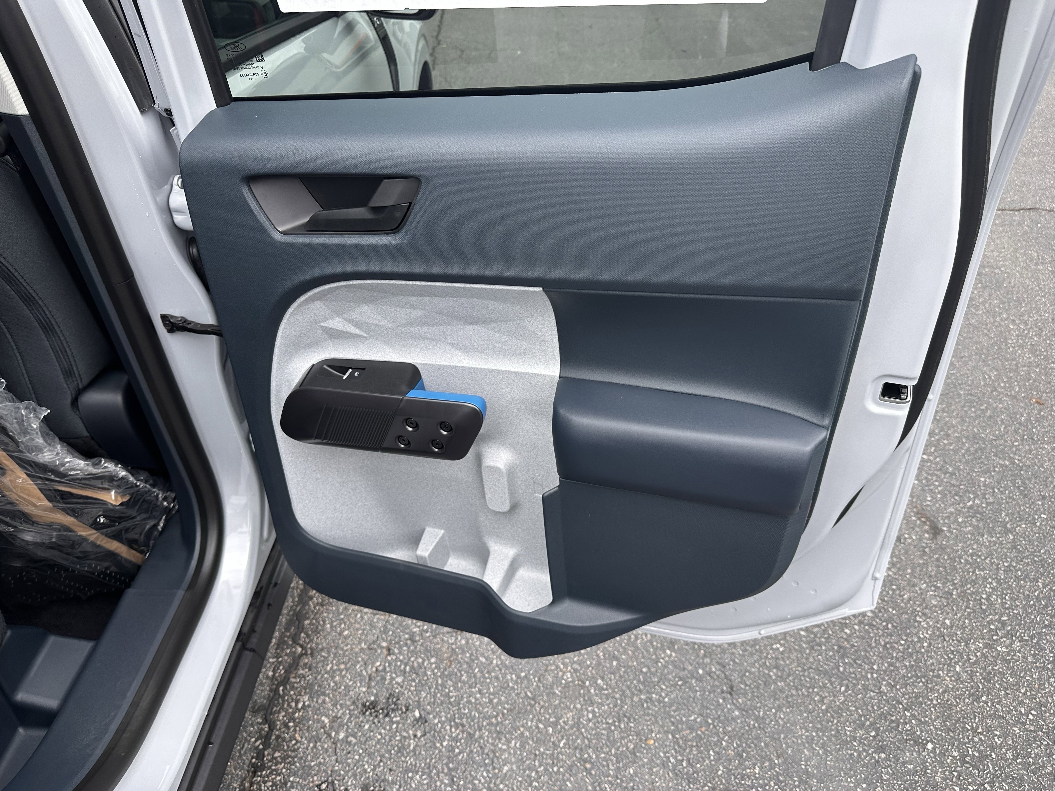 New 2026 Space White Metallic Ford XLT image 16