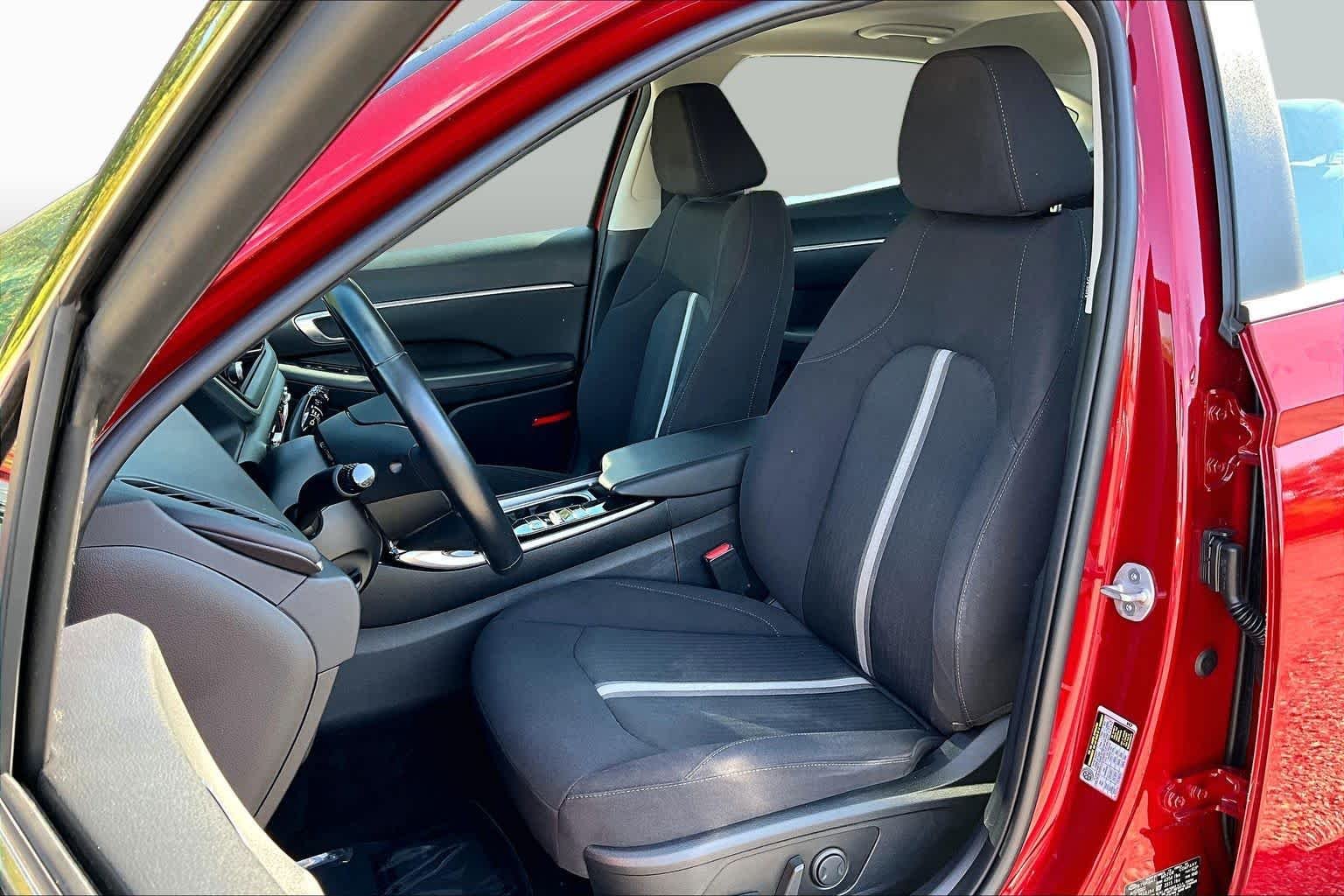Used 2023 Ultimate Red Hyundai SEL image 8