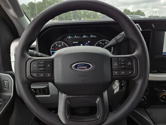New 2026 Oxford White Ford F-350® XLT image 37