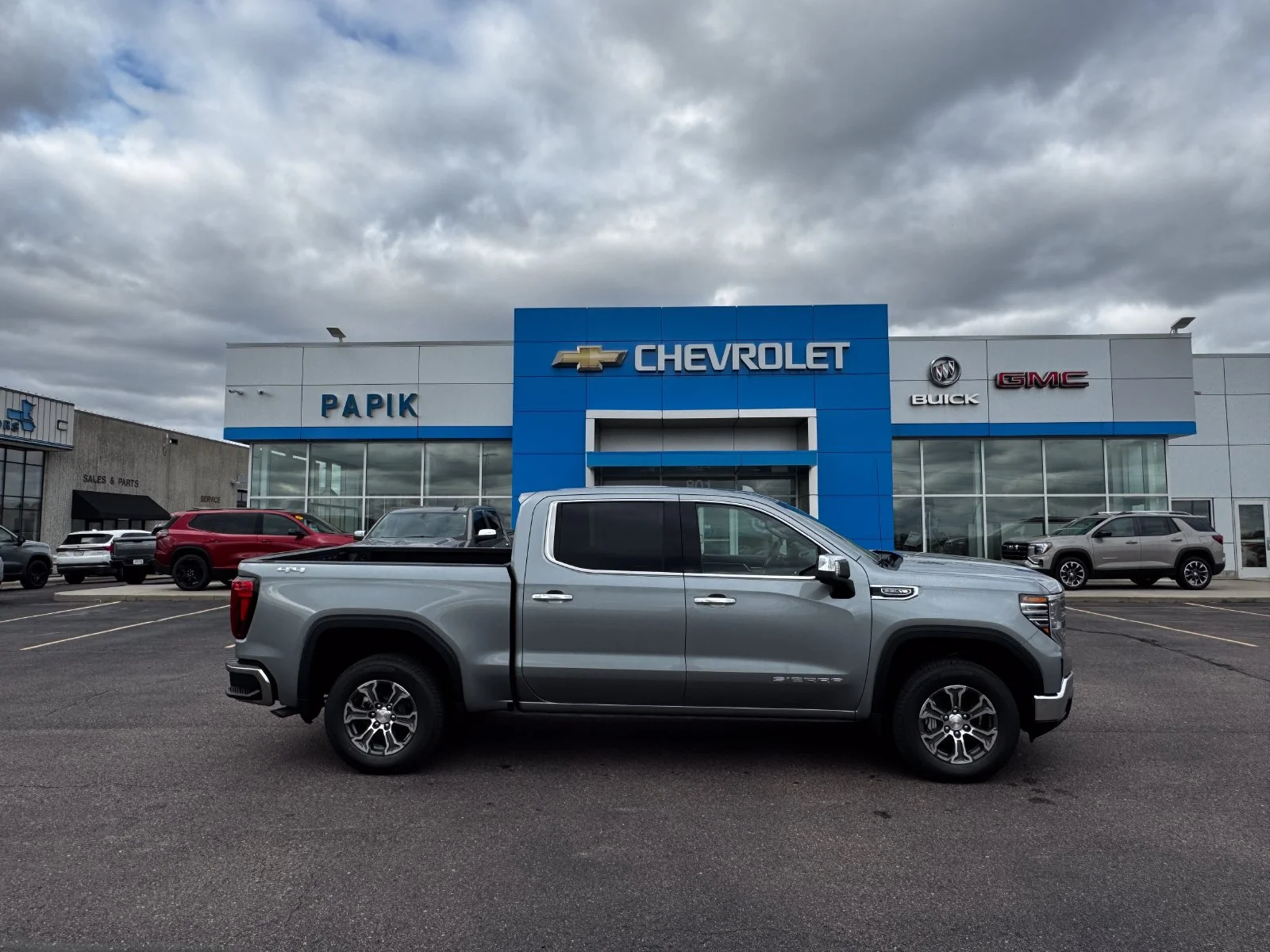 2026 GMC Sierra 1500 SLT