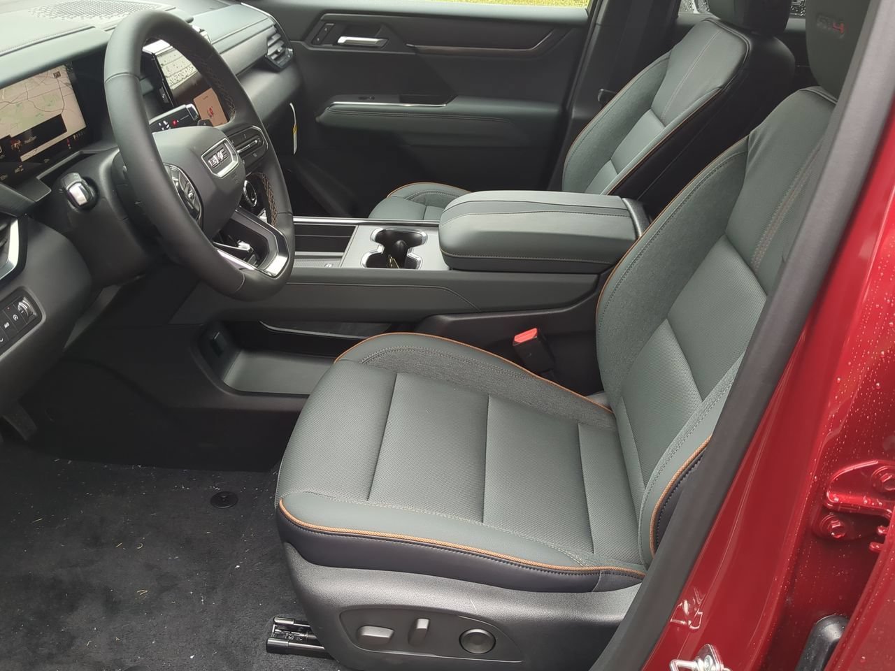 2026 GMC Acadia AT4 - Photo 19