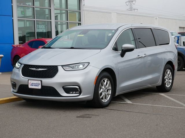 Used 2023 Chrysler Pacifica Touring L with VIN 2C4RC1BG6PR593975 for sale in Roseville, Minnesota