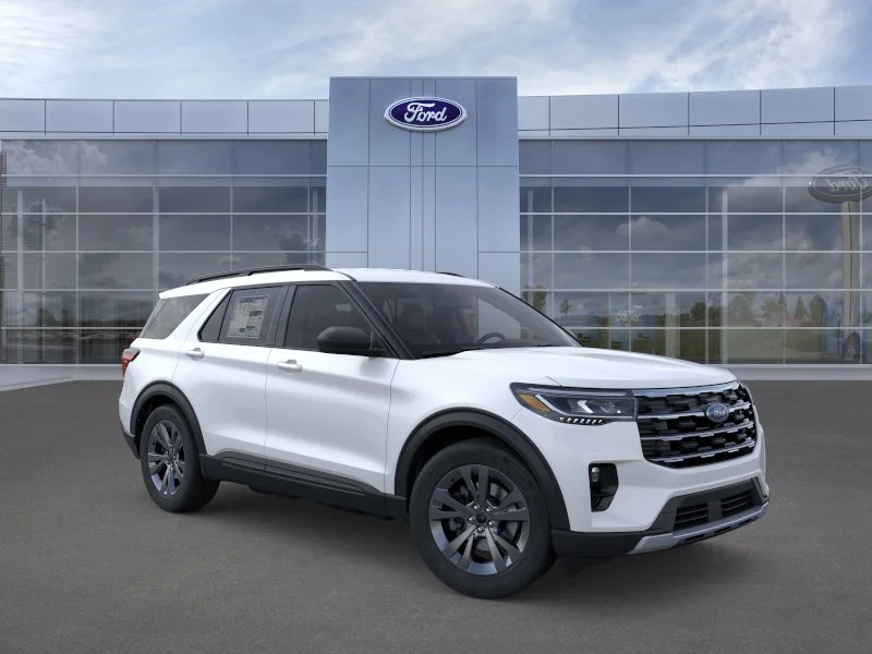 New 2026 Star White Metallic Tri-Coat Ford Active image 7