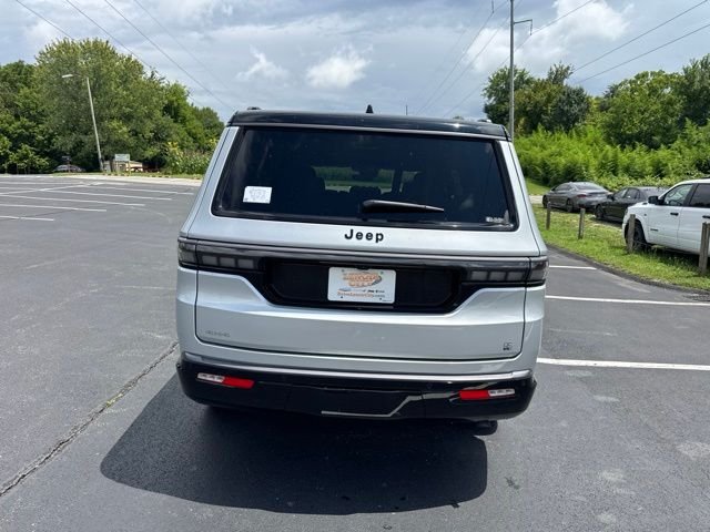 New 2026 Silver-Zynith Exterior Paint Jeep 85th Anniversary Edition image 6