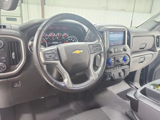 Used 2022 Black Chevrolet LT image 18