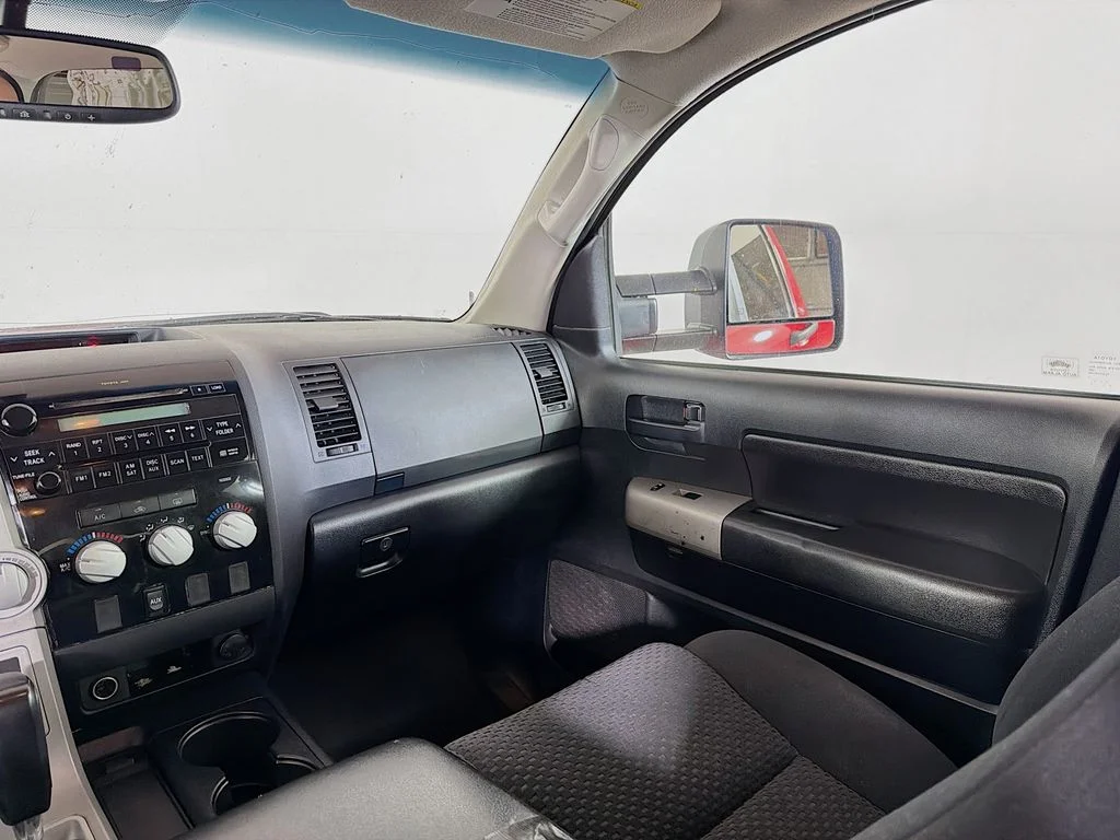 Used 2009 Red Toyota SR5 image 21