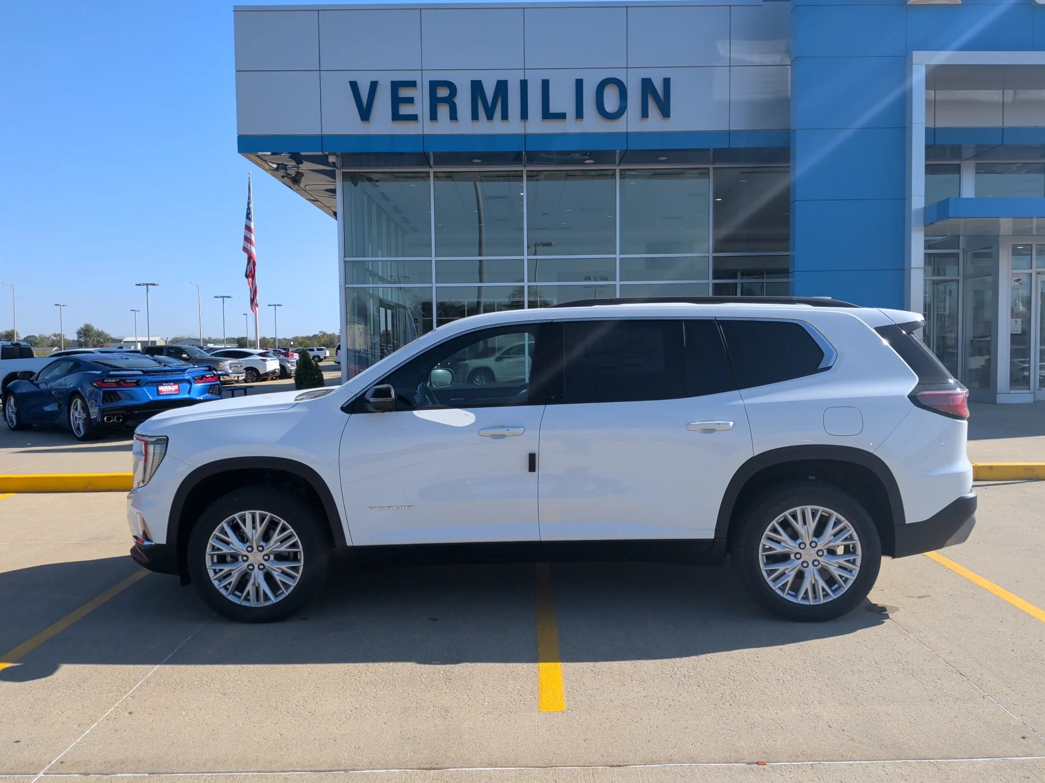 2027 GMC Acadia Elevation