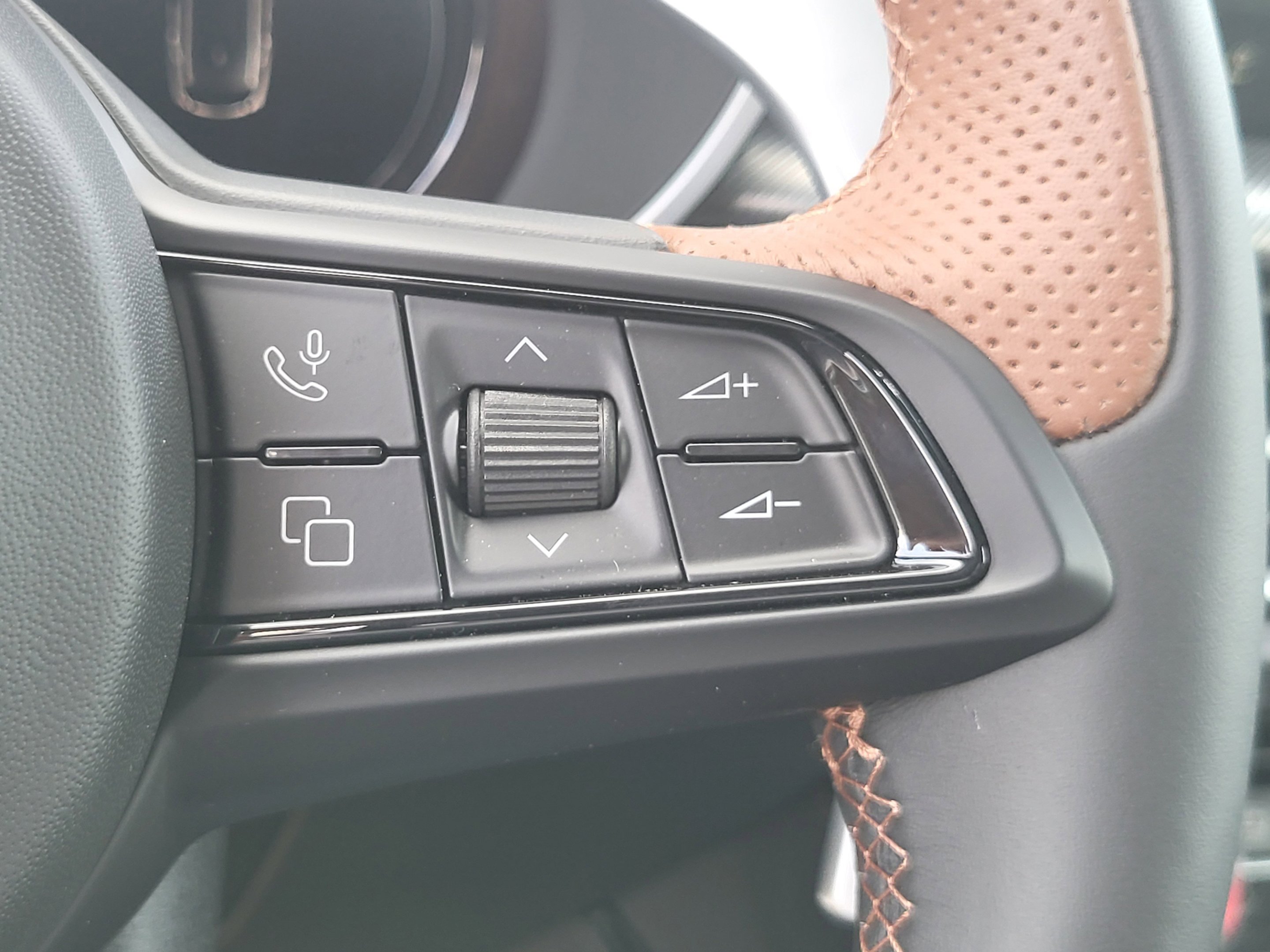 2025 Alfa Romeo Stelvio Intensa - Photo 12