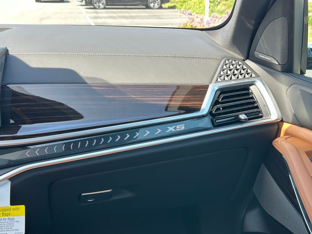 New 2026 Skyscraper Grey Metallic BMW xDrive40i image 26