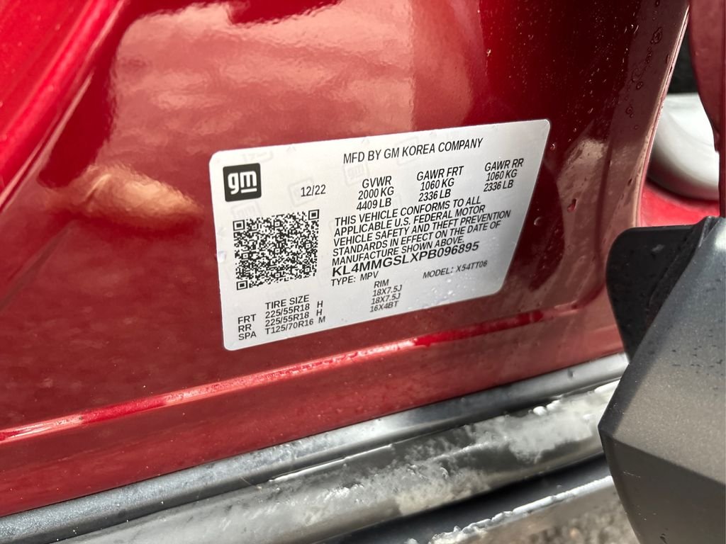 Used 2023 Red Buick Essence image 17